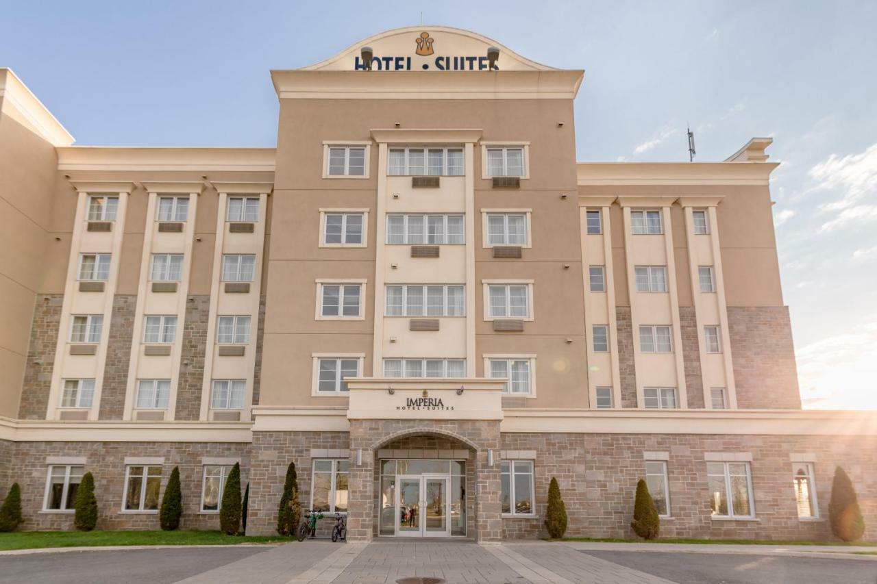 Imperia Hotel Et Suites Terrebonne Exterior foto